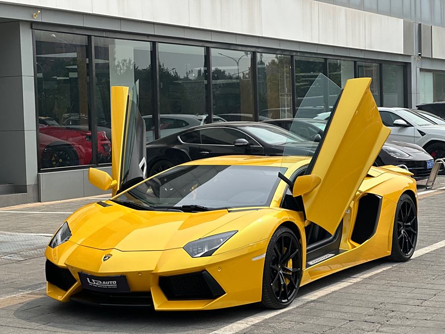 aventador-2011-lp-700-4-200505-10