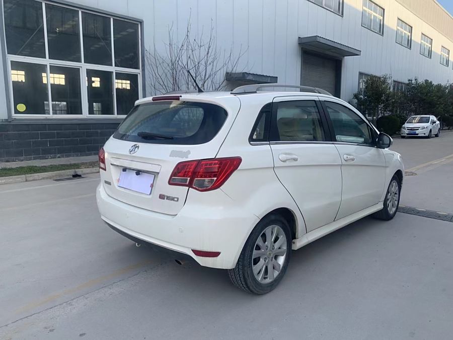 beijing-automotive-e-series-2013-model-1-5l-manual-transmission-joy-edition-two-door-73664-7