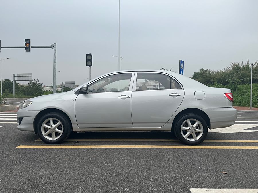 corolla-2013-1-6l-manual-deluxe-edition-79717-20