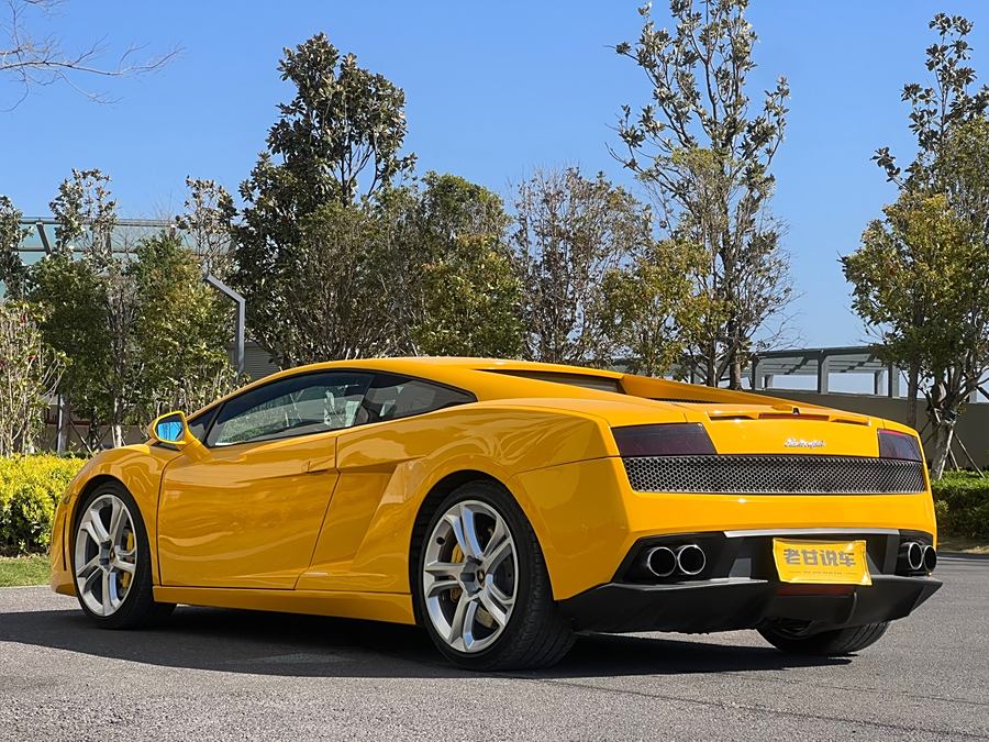 gallardo-2010-lp-550-2-standard-edition-5-203926-7