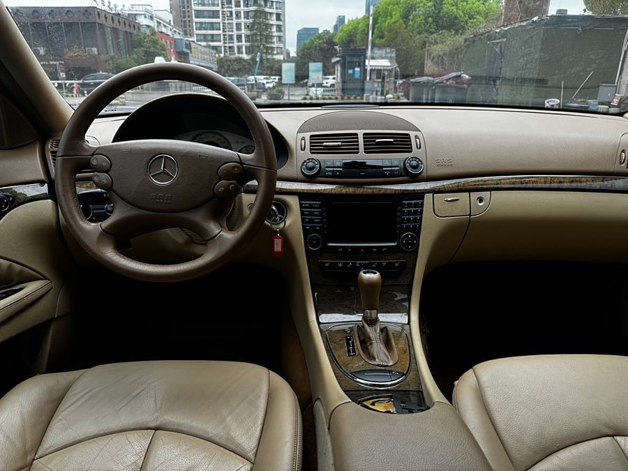 mercedes-benz-e-class-2008-e-230-fashion-3-165989-8