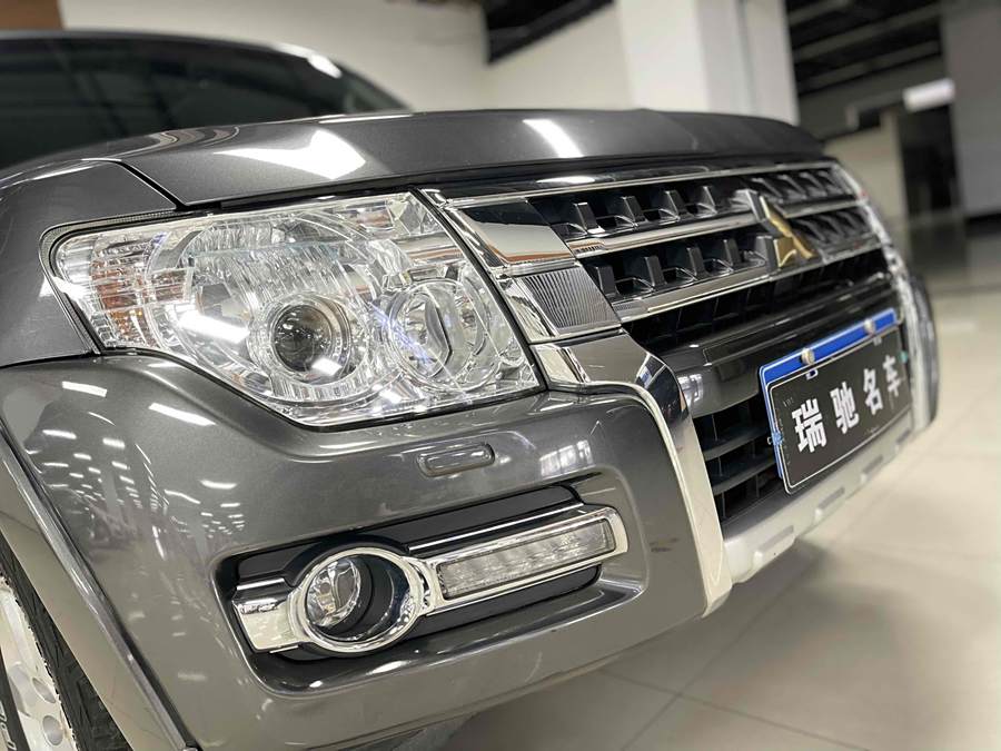 pajero-import-2016-model-3-0l-automatic-luxury-edition-national-emission-standard-v-80772-6