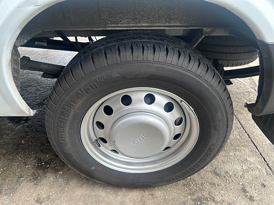 special-shun-2021-2-8t-space-king-taurus-long-axis-medium-high-top-rear-single-tire-6-seat-diesel-national-vi-jx493-229157-13