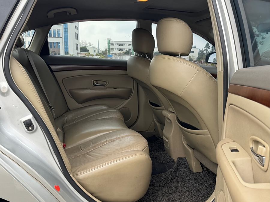 sylphy-2009-model-1-6xl-automatic-luxury-sunroof-edition-96809-19