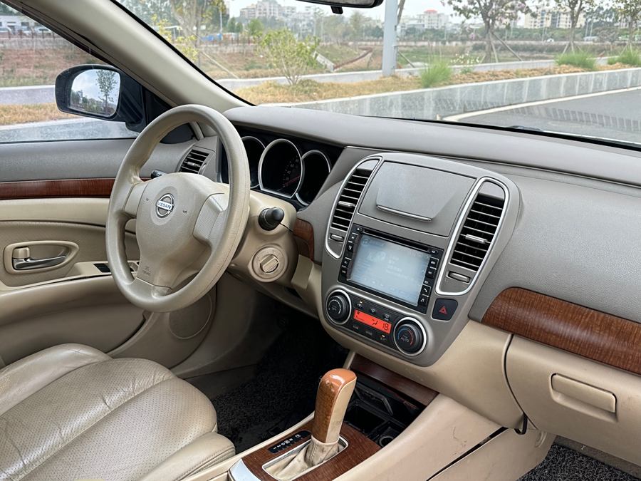 sylphy-2009-model-1-6xl-automatic-luxury-sunroof-edition-96809-25