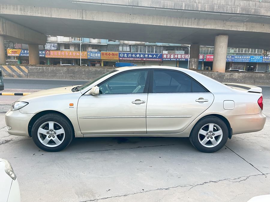 toyota-camry-03-model-2-4l-automatic-79703-7