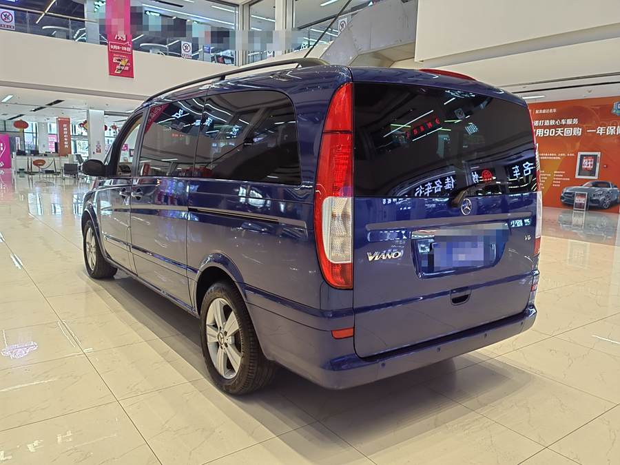 viano-2011-2-5l-premium-edition-2-167742-6