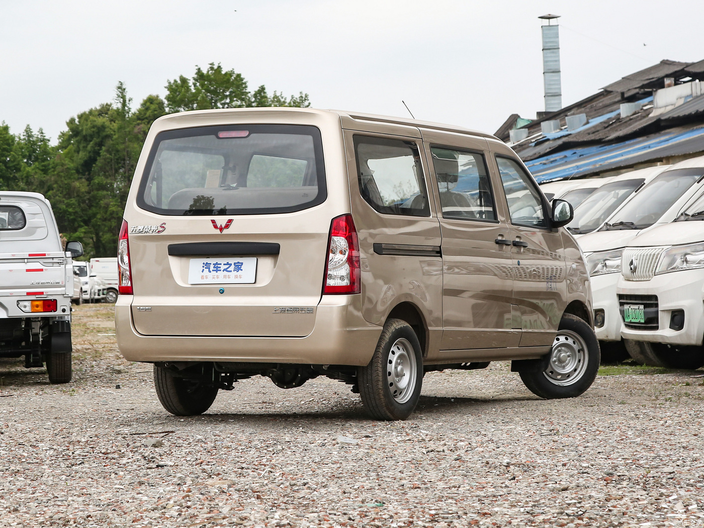 wuling-rongguang-s-2022-1-2l-basic-model-with-windows-2-seats-lsi-156726-7