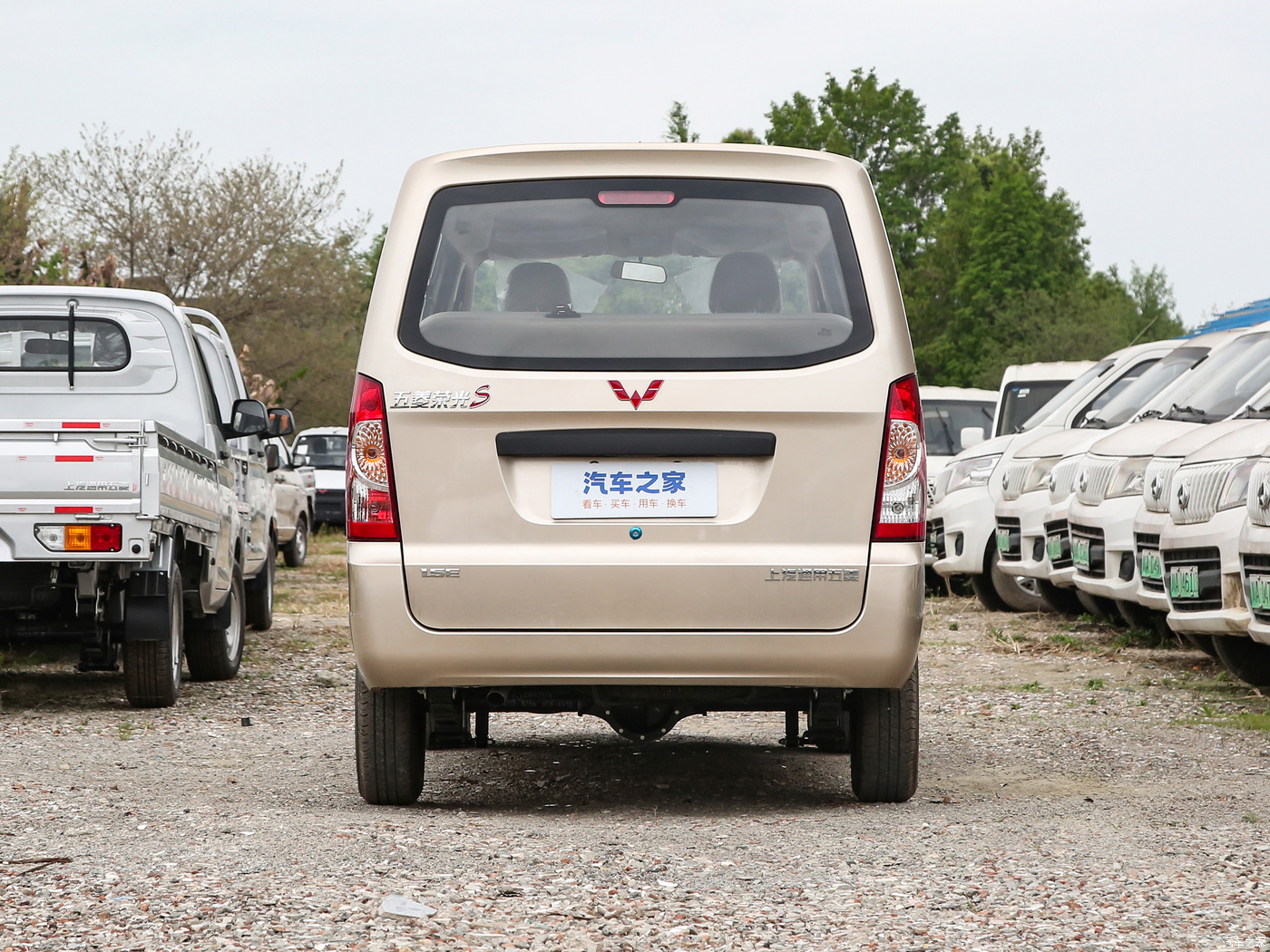 wuling-rongguang-s-2022-1-2l-standard-air-conditioning-version-7-seater-lsi-157365-6