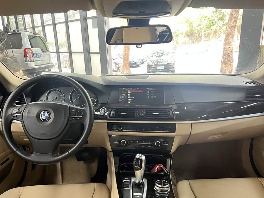 bmw-5-series-2013-525li-luxury-244222-6