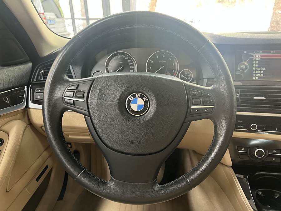 bmw-5-series-2013-525li-luxury-244222-9