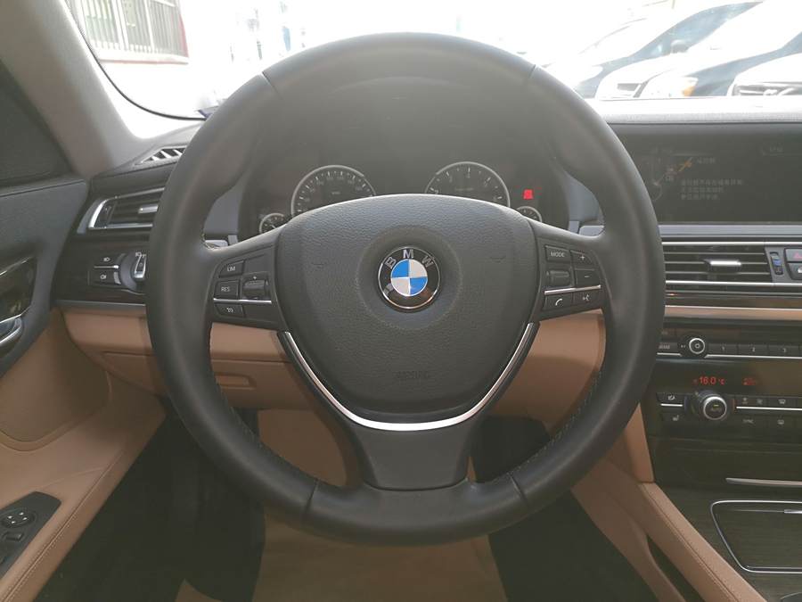 bmw-7-series-2013-730li-leading-edition-2-262865-21