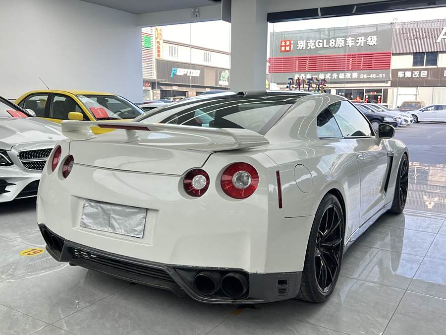 nissan-gt-r-2012-3-8t-premium-edition-11-241223-8