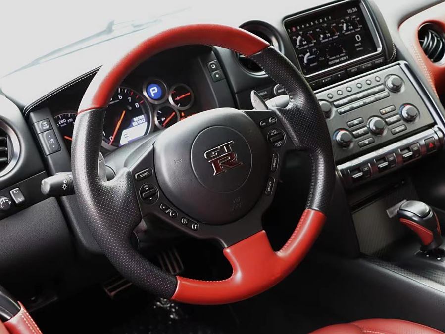 nissan-gt-r-2014-3-8t-premium-edition-brown-red-interior-6-241707-11