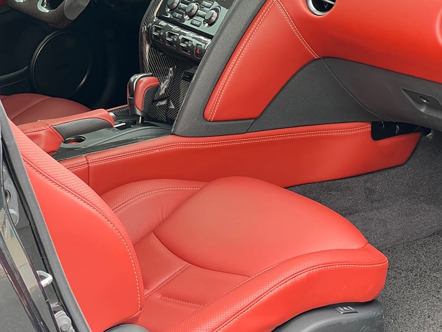 nissan-gt-r-2015-3-8t-luxury-brown-red-interior-edition-3-241687-6