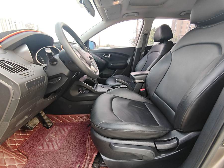 beijing-hyundai-ix35-2015-2-0l-automatic-2wd-comfort-type-national-iv-692981-9