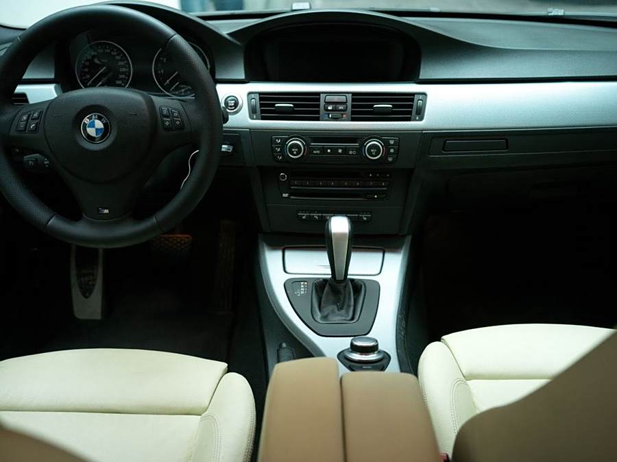 bmw-3-series-imported-2005-330i-628377-25