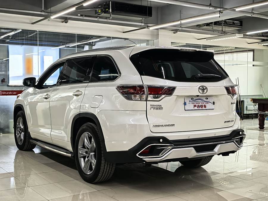 highlander-2017-2-0t-4wd-luxury-edition-7-seaters-4-703588-7