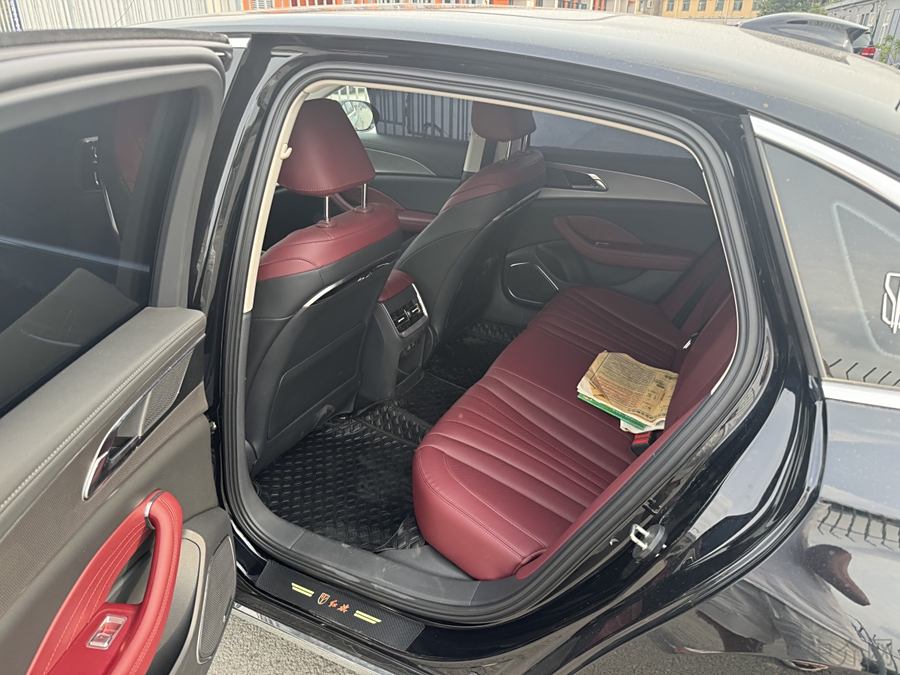 hongqi-h5-2023-2-0t-automatic-intelligent-connection-flagship-edition-10-680985-7