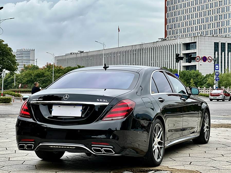 mercedes-benz-s-class-amg-2018-amg-s-63-l-4matic-692791-18