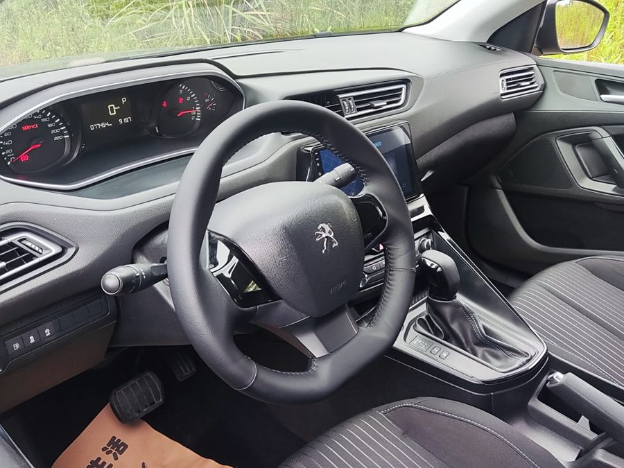 peugeot-308-2016-1-6l-automatic-fashion-edition-714201-9