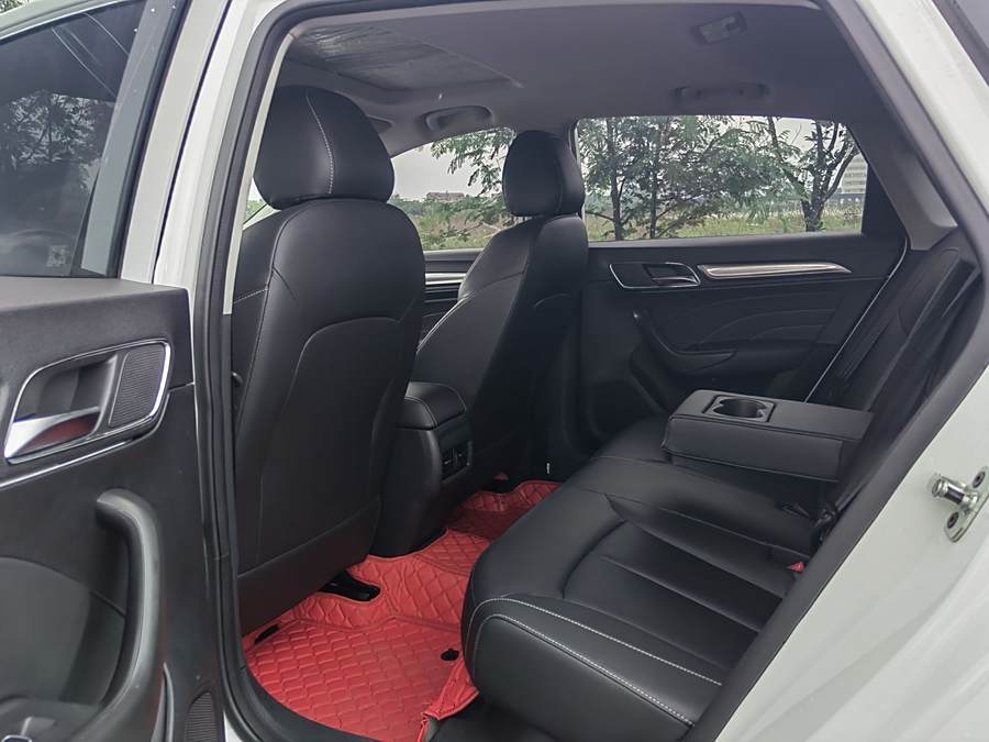 roewe-i6-2020-plus-1-6l-cvt-4g-connected-honor-deluxe-edition-501740-13