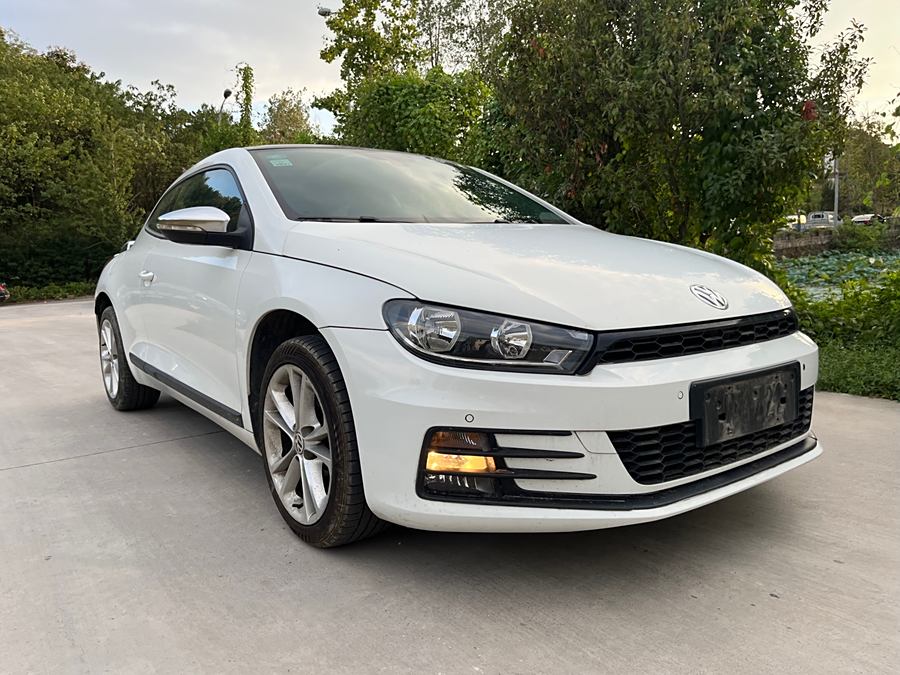 scirocco-2015-1-4tsi-comfort-edition-664276-7