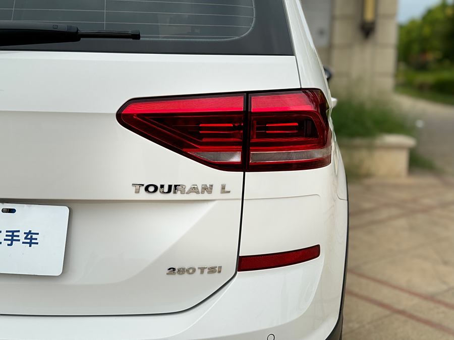 touran-2018-touran-l-280tsi-dsg-7-seater-national-vi-583943-12