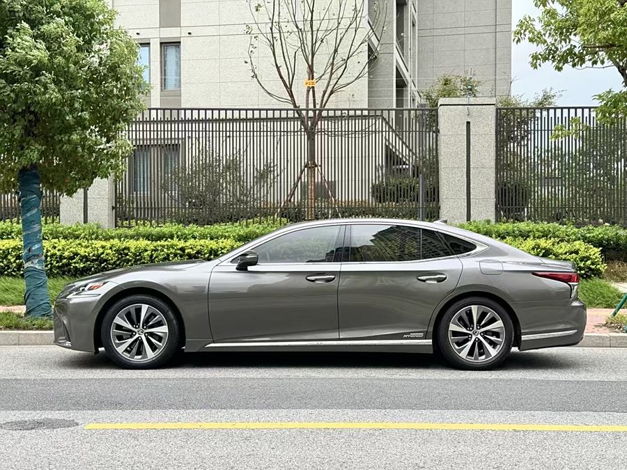 lexus-ls-2018-500h-excellence-edition-national-v-720028-11