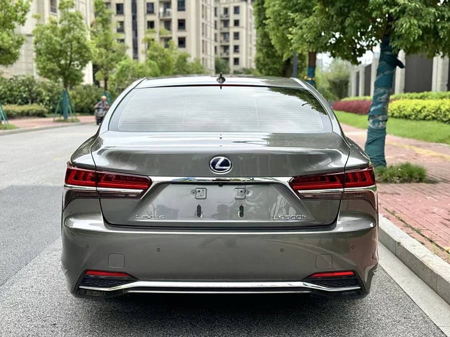 lexus-ls-2018-500h-excellence-edition-national-v-720028-12