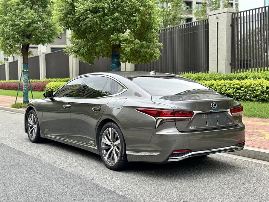 lexus-ls-2018-500h-excellence-edition-national-v-720028-13