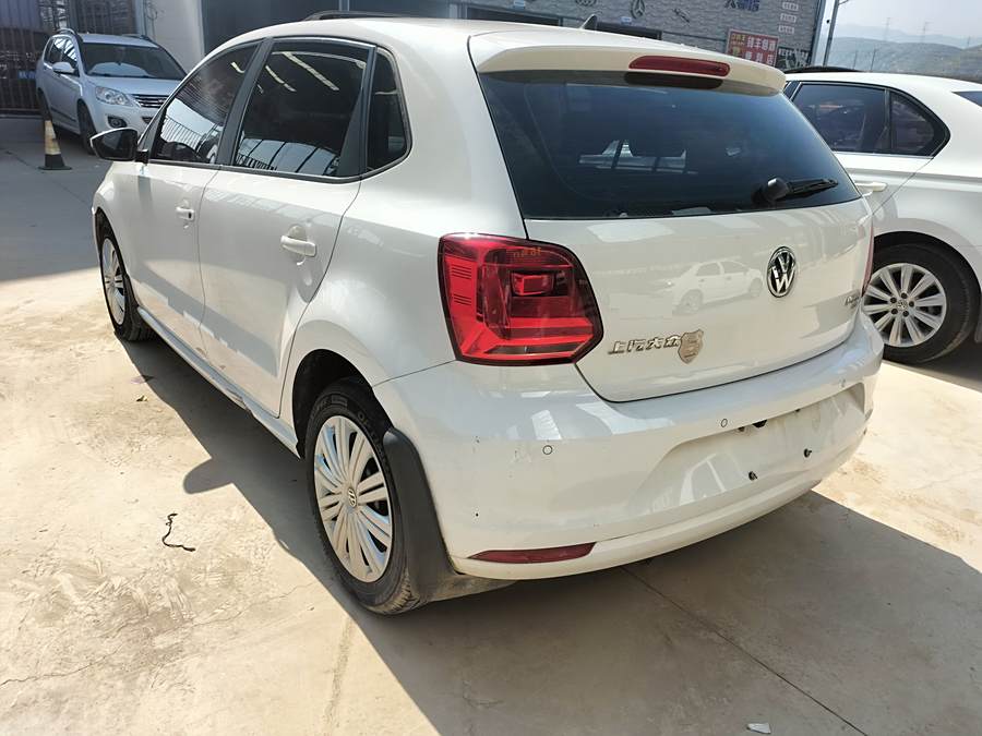 polo-2016-1-6l-automatic-comfort-4-730587-8