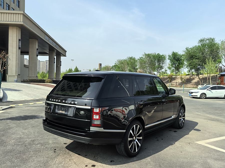 range-rover-2015-3-0-sc-v6-vogue-se-genesis-extended-edition-4-729740-6