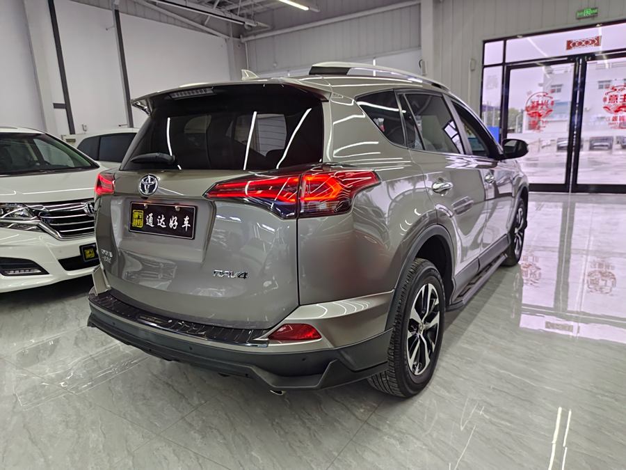 rav4-rongfang-2019-2-0l-cvt-2wd-zhishang-edition-national-vi-718623-8