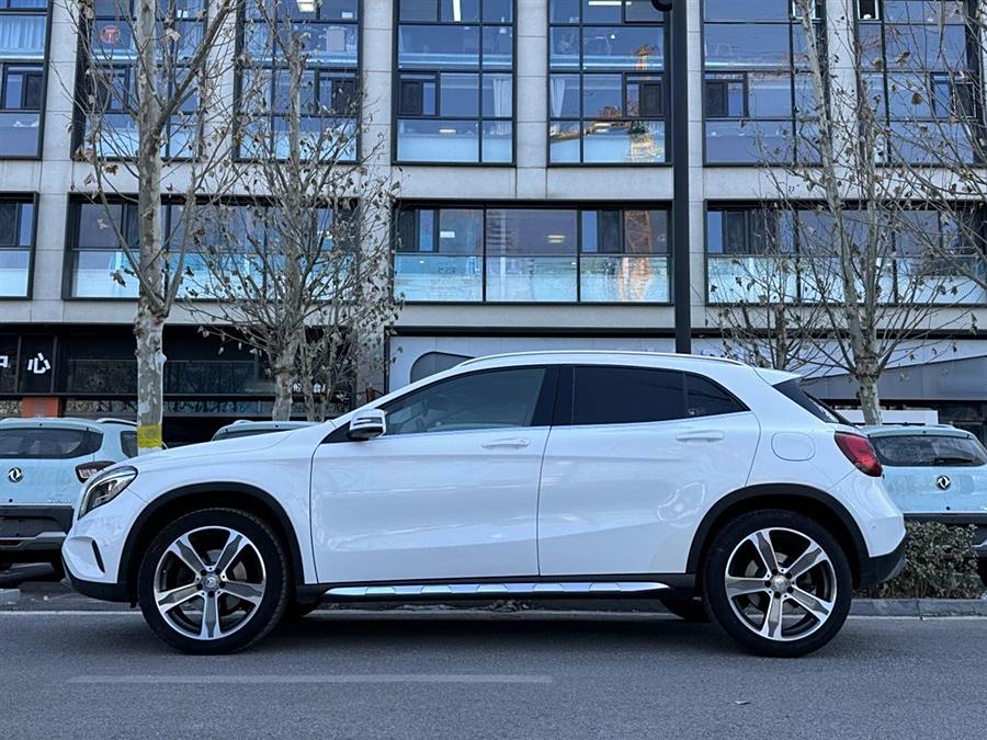 mercedes-benz-gla-2015-gla-220-4matic-luxury-734734-6